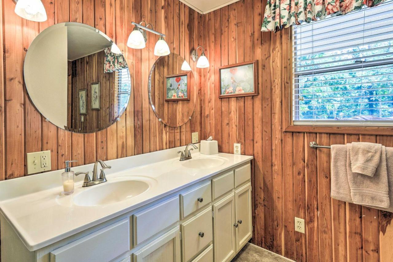 Charming Abode With Dock On The Suwannee River Bell Exterior foto